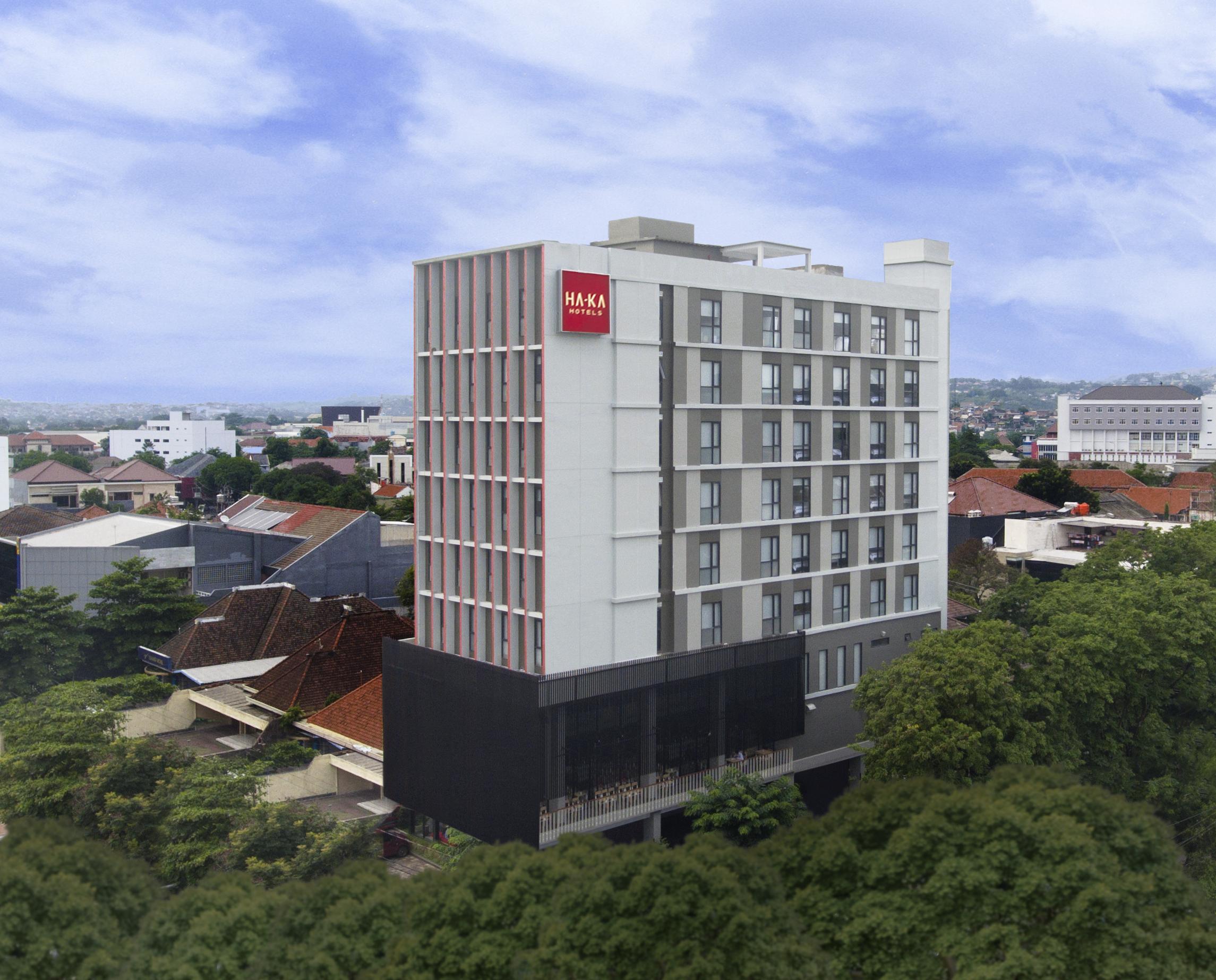 Up-Peak Hotel Simpang Lima Semarang Formerly Ha-Ka Simpanglima Hotel Semarang Buitenkant foto